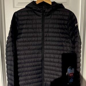 Helly Hansen women’s Sirdal Hooded Insulated Jacket- Like new tags available